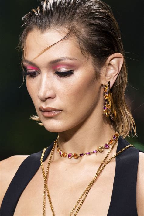 versace makeup runway|versace runway looks.